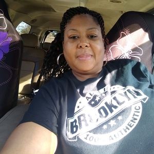 Meet your Posher, Thyessia